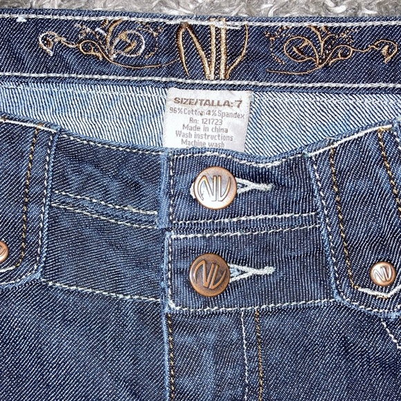 NV dark colored double button like new jeans - Picture 4 of 7